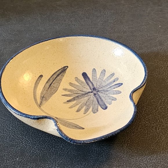 Vintage Sonny Fletcher Pottery Ceramic Dish Spoon Rest floral Blue white 1995 90 - Picture 2 of 6